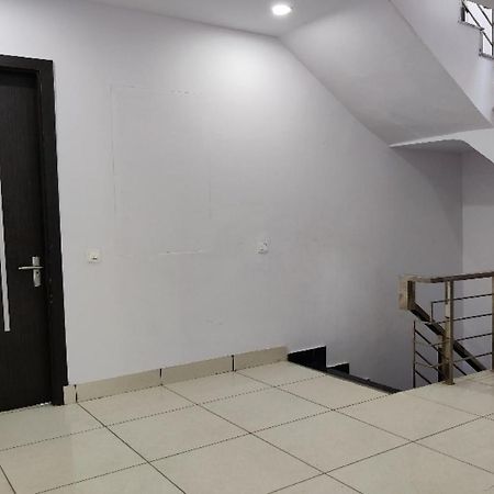 Kurukshetra Oyo Hotel Laksh מראה חיצוני תמונה